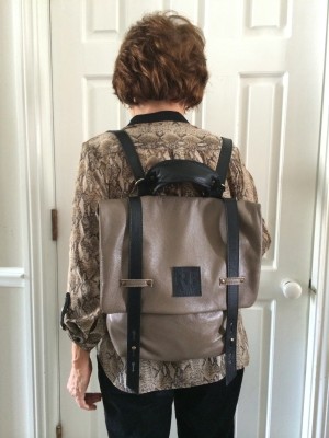 Ma mère et son sac à dos Rachel F.