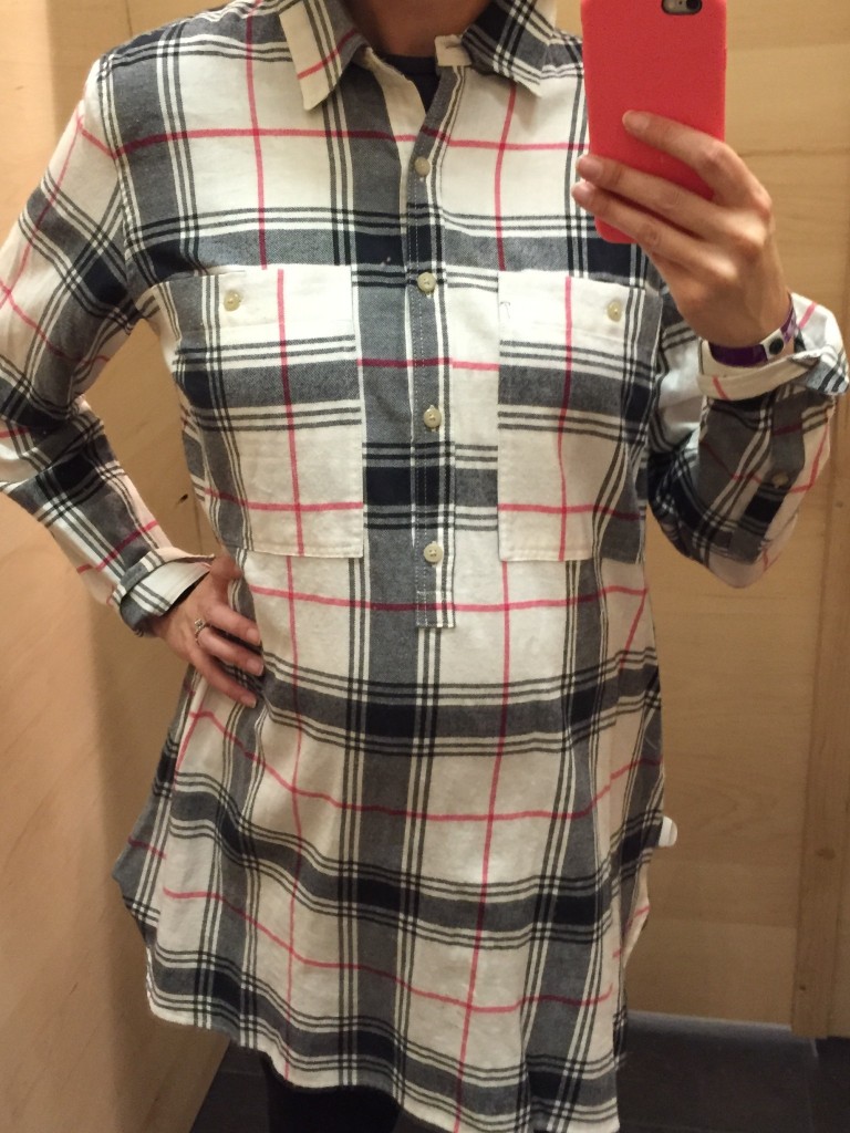 Soldes fous chez Gap Maternité.