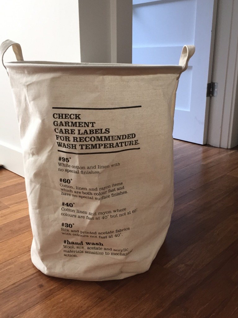 Panier à lessive sur aliexpress.